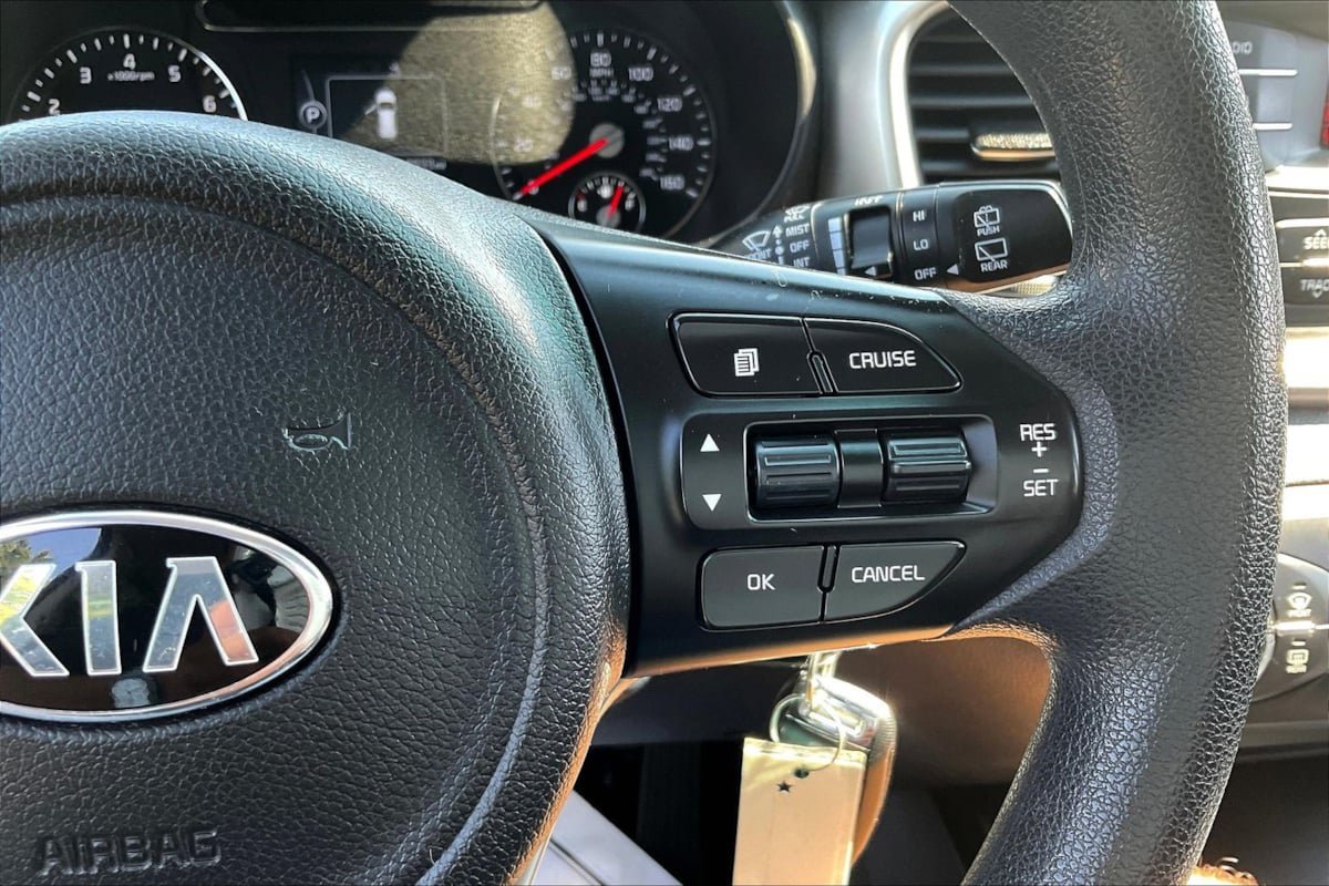 Used 2016 Kia Sorento L FWD image 12