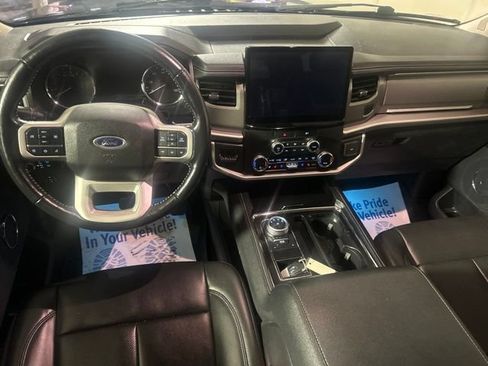 Used 2022 Ford Expedition XLT RWD image 9