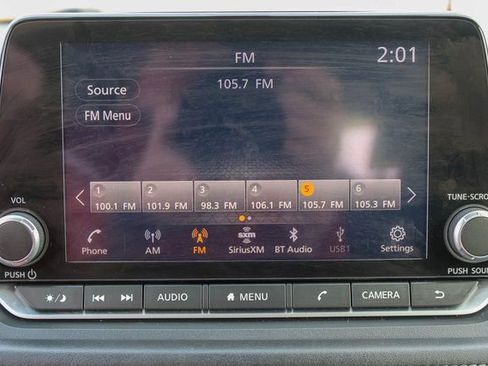 Used 2024 Nissan Rogue SV image 24