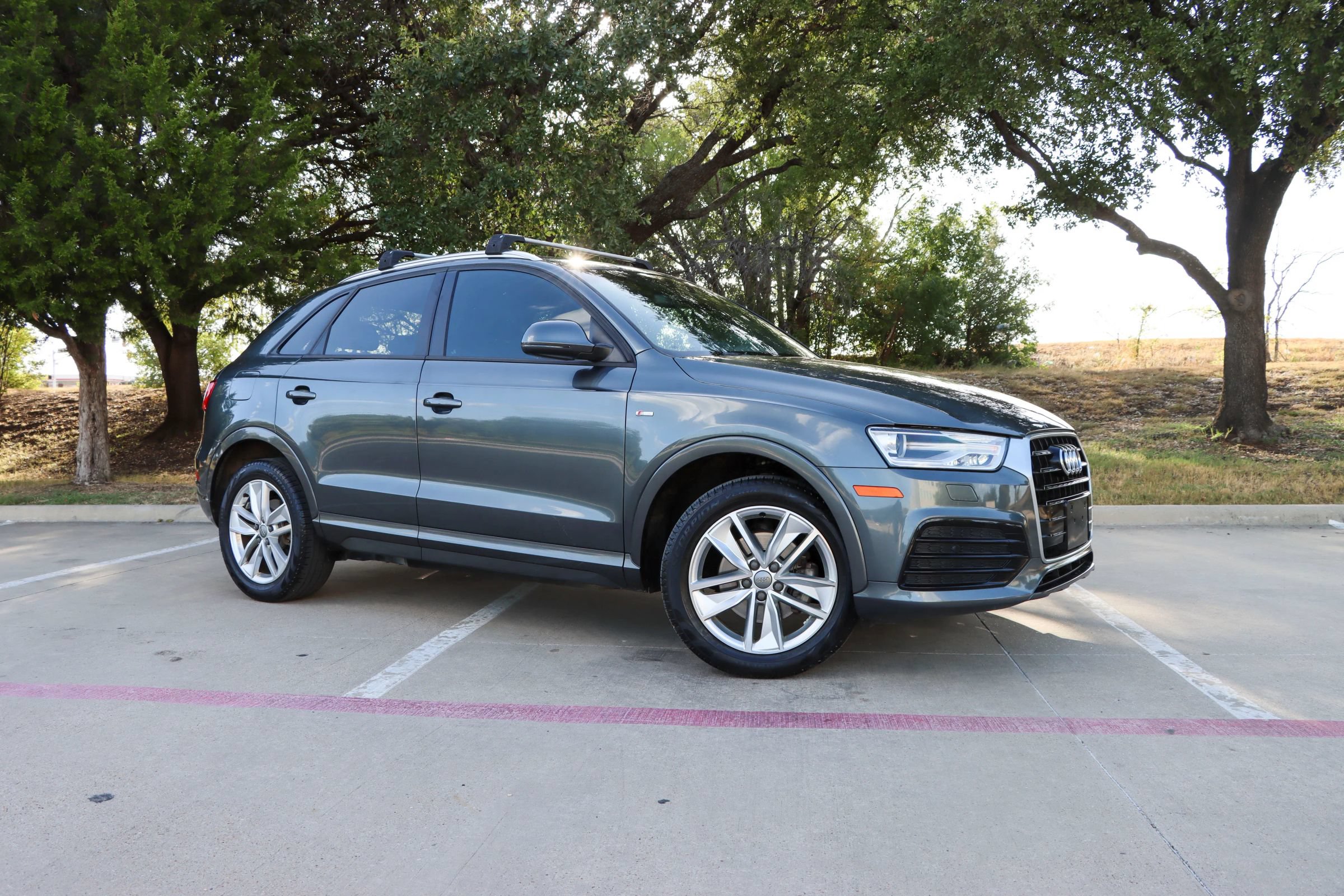 Used 2018 Audi Q3 2.0T Premium FWD image 1