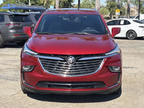 Used 2024 Buick Enclave Premium image 2