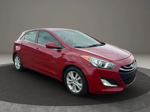 Used 2014 Hyundai Elantra GT FWD image 2