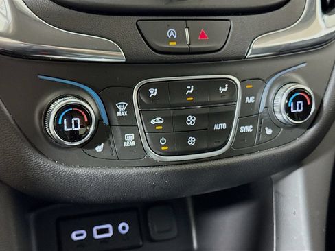 Certified 2024 Chevrolet Equinox LT FWD image 13