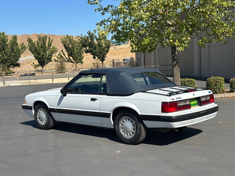 Used 1988 Ford Mustang LX RWD image 11