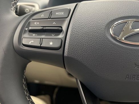 New 2026 Hyundai Venue SEL FWD image 20