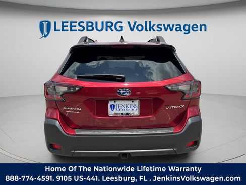 Used 2025 Subaru Outback Premium AWD/4WD image 5