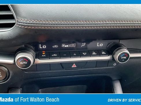 Used 2024 MAZDA MAZDA3 s FWD image 25