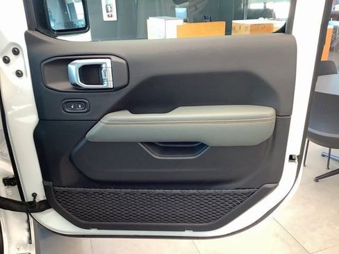 New 2026 Jeep Gladiator Mojave image 38