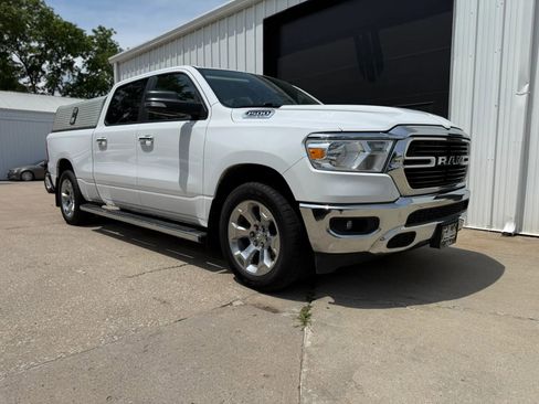 Used 2019 RAM 1500 Big Horn AWD/4WD image 2