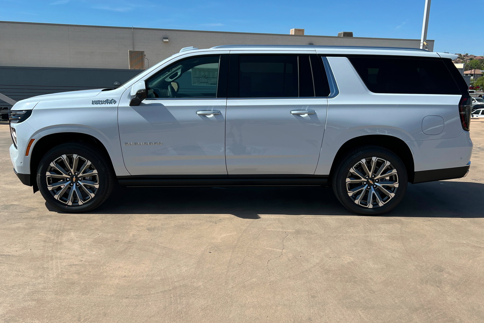 New 2026 Chevrolet Suburban High Country AWD/4WD image 2