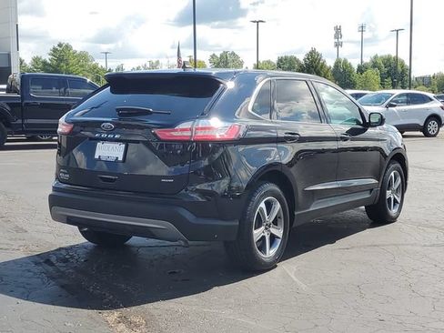 Certified 2024 Ford Edge SEL w/ Convenience Package AWD/4WD image 3