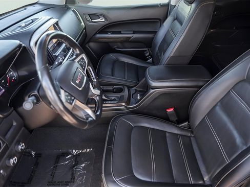 Used 2020 GMC Canyon Denali image 12