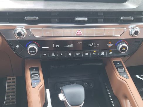 Used 2025 Kia Telluride SX Prestige X-Pro AWD/4WD image 25