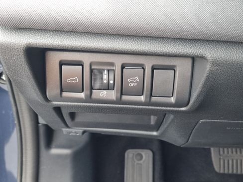 Used 2024 Subaru Outback Premium AWD/4WD image 23