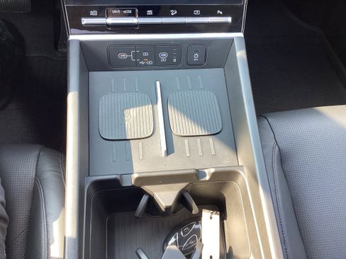 Used 2024 Hyundai Santa Fe Limited image 21