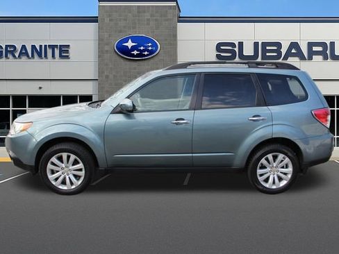 Used 2012 Subaru Forester 2.5X Premium w/ All-Weather Pkg image 5