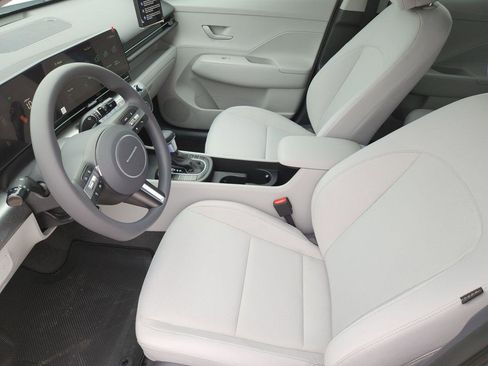 New 2026 Hyundai Kona SE FWD image 9