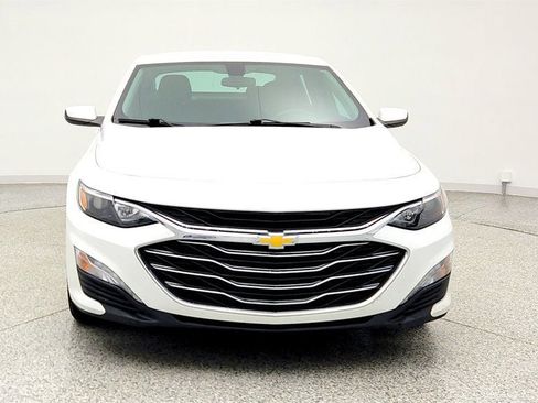 Used 2022 Chevrolet Malibu LT image 2