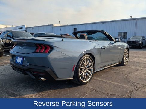 Used 2025 Ford Mustang GT Premium image 4