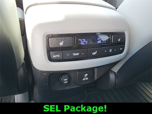 Used 2022 Hyundai Palisade SEL w/ Premium Package image 23