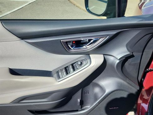 Used 2024 Subaru Forester Premium AWD/4WD image 14