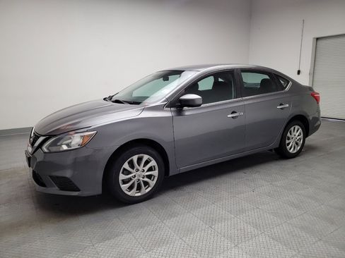 Used 2019 Nissan Sentra SV FWD image 2