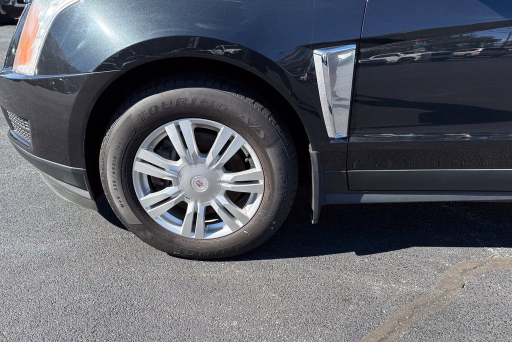 Used 2014 Cadillac SRX Luxury w/ Driver Awareness Package AWD/4WD image 12
