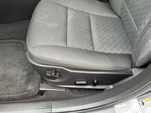 Used 2012 Ford Fusion SE image 24