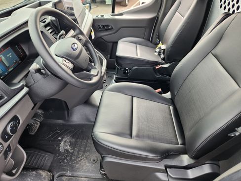 New 2026 Ford Transit 250 image 13