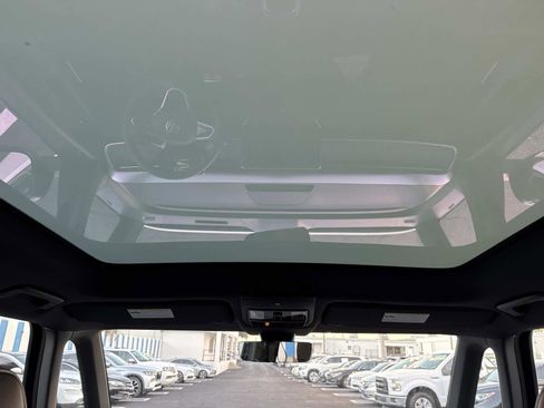 New 2025 Volkswagen ID. Buzz Pro S Plus image 18