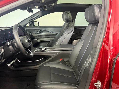 Used 2024 Cadillac Lyriq Luxury RWD image 23