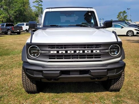 New 2025 Ford Bronco Base w/ Sasquatch Package image 2