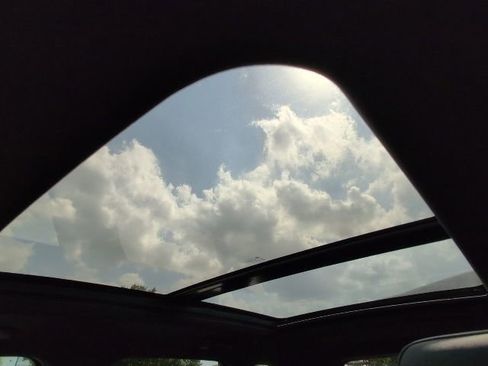 Certified 2021 Chevrolet Blazer RS w/ Enhanced Convenience Package image 30