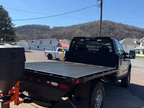 Used 2010 Ford F250 XLT AWD/4WD image 13