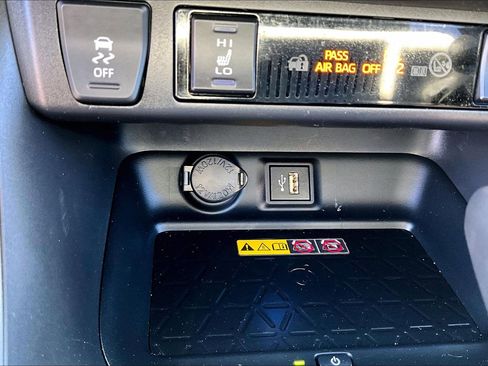 Used 2023 Toyota RAV4 XSE w/ Weather Package AWD/4WD image 16