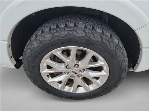 Used 2016 Ford Expedition EL Limited w/ Equipment Group 301A image 10