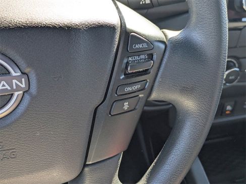 Used 2023 Nissan Frontier SV w/ Midnight Edition Package image 25