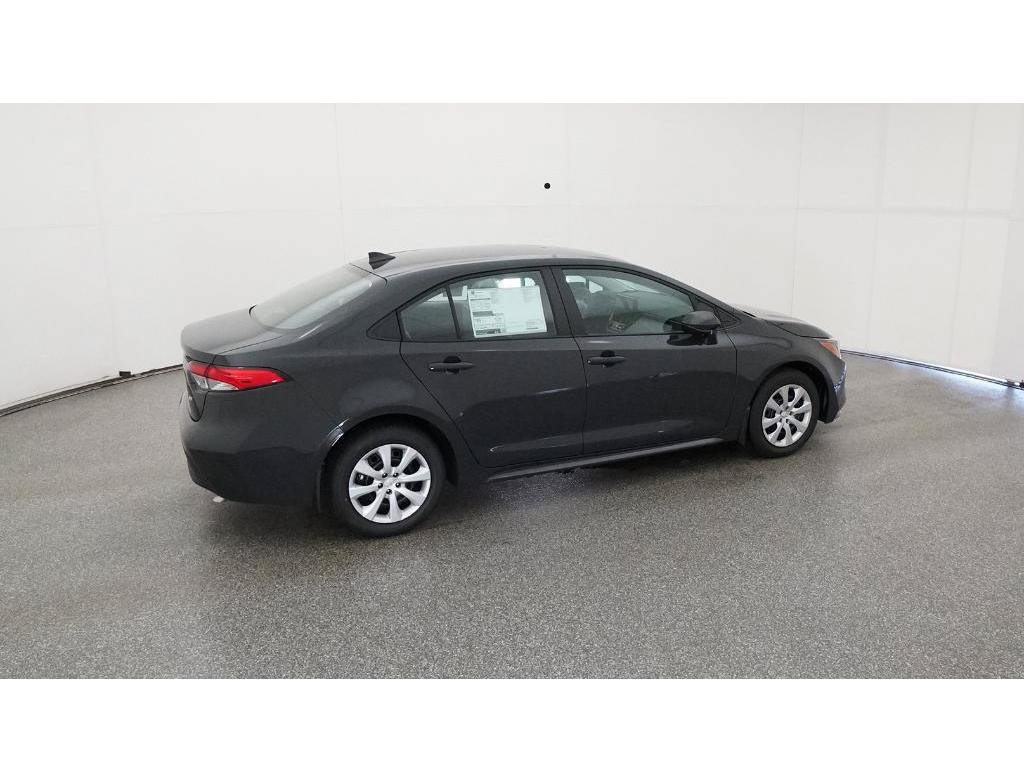 Used 2025 Toyota Corolla LE FWD image 13