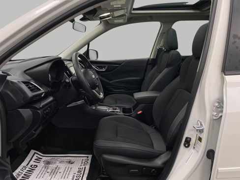 Used 2023 Subaru Forester Premium AWD/4WD image 31