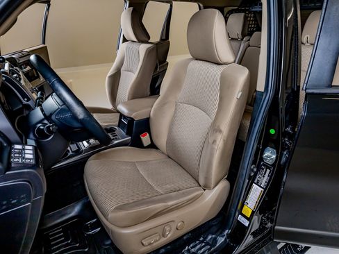 Used 2020 Toyota 4Runner SR5 image 27