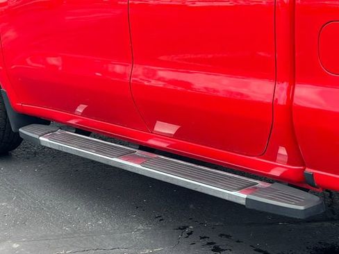 Used 2019 Chevrolet Silverado 1500 LT AWD/4WD image 9