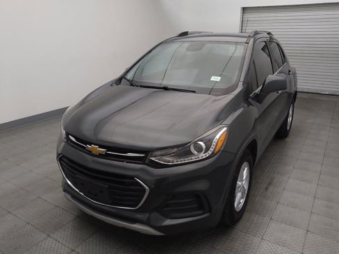Used 2020 Chevrolet Trax LT w/ Driver Confidence Package FWD image 15