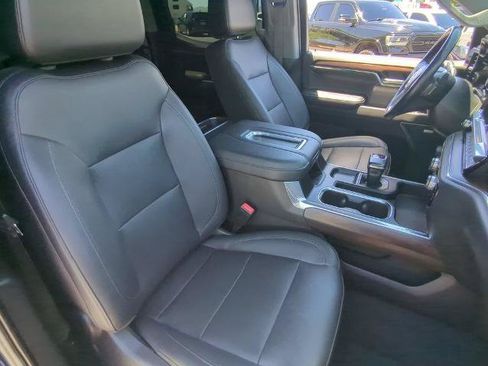 Used 2022 GMC Sierra 1500 SLT w/ SLT Premium Plus Package AWD/4WD image 15