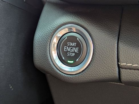 Used 2023 Buick Envision Avenir AWD/4WD image 16