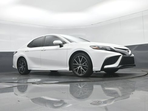 Used 2023 Toyota Camry SE FWD image 49