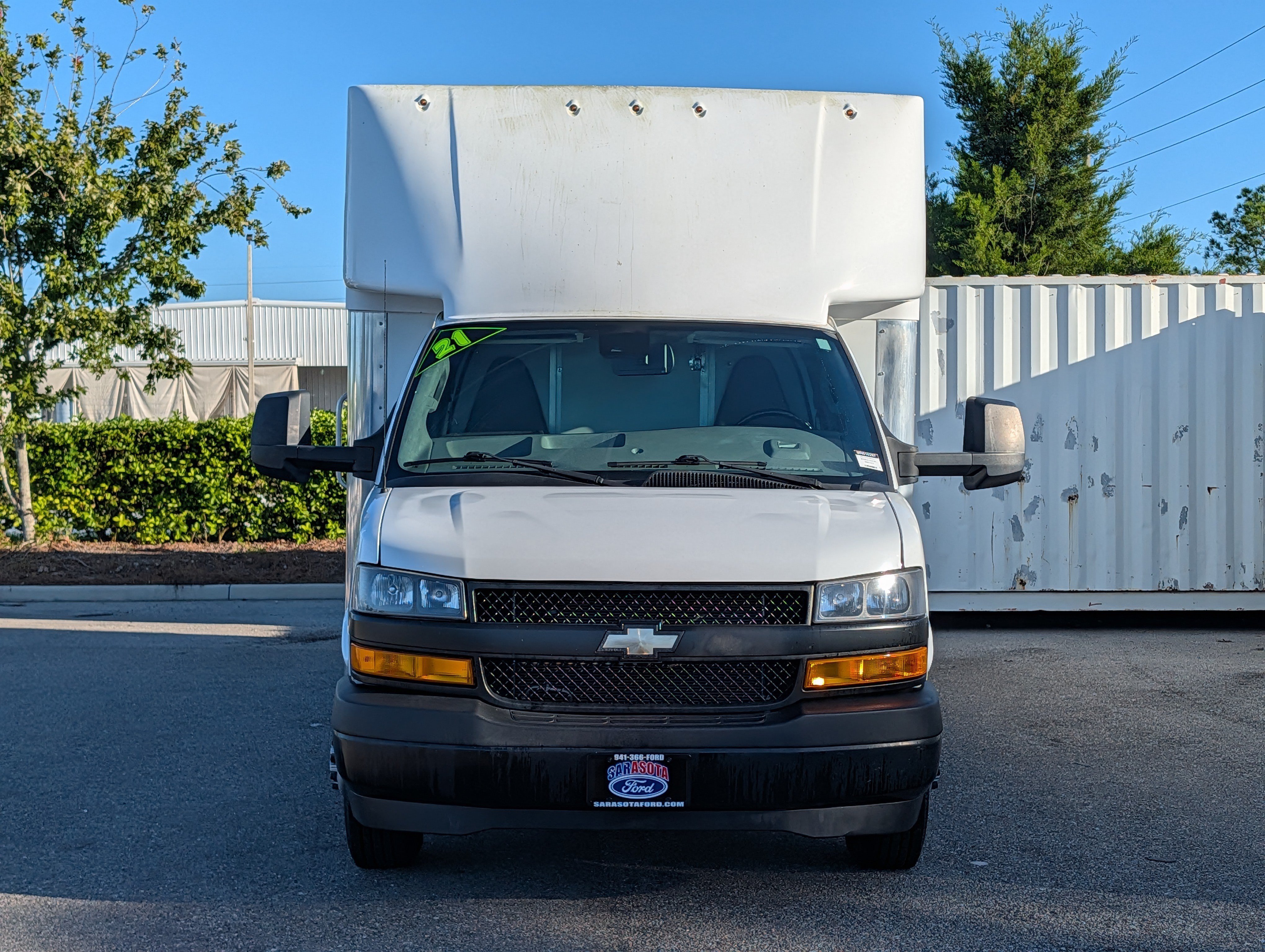 Used 2021 Chevrolet Express 3500 w/ Power Convenience Package RWD image 9