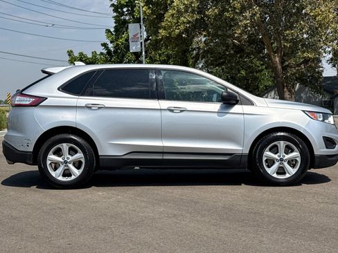 Used 2017 Ford Edge SE AWD/4WD image 3