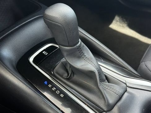 Used 2024 Toyota Corolla LE FWD image 21
