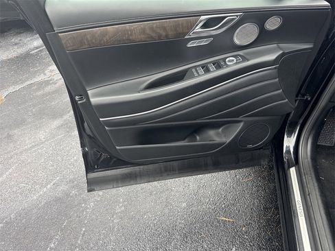 Used 2024 Genesis GV80 3.5T w/ Prestige Package image 10