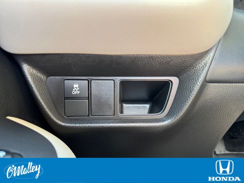 Certified 2024 Honda HR-V LX image 18